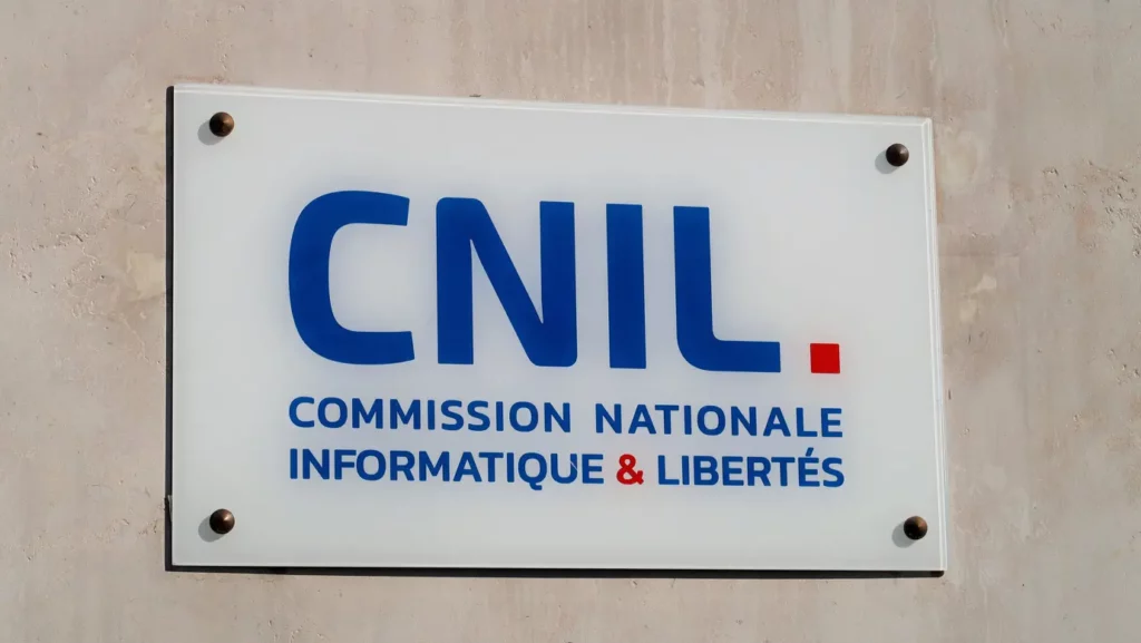 CNIL logo campagne camera pieton
